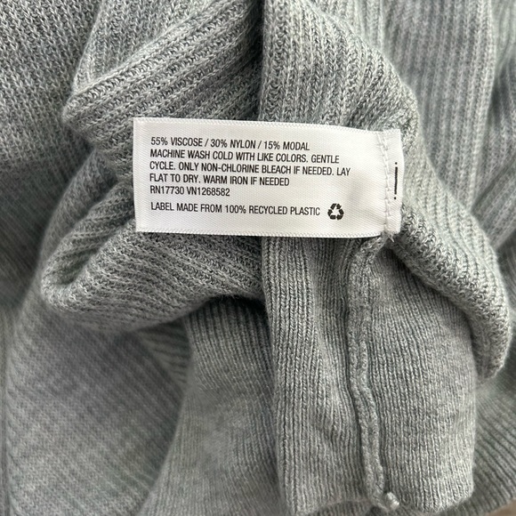 Gray Cardigan - Picture 4 of 4